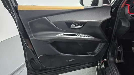 Peugeot 5008 2 1.6 BlueHDi GT Line 2018 25