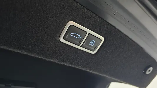 Genesis G90 (RS 4) 3.5 AWD 2022 17