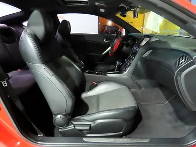Hyundai Coupe 200 D 2012 8