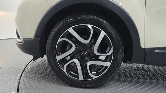 Renault Korea QM3 RE 2015 5