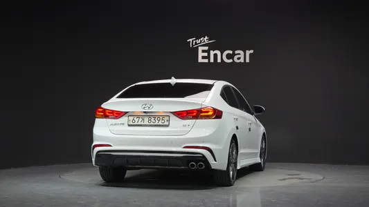 Hyundai AD 1.6 2017 4