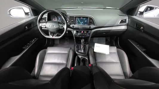 Hyundai AD 1.6 2017 7