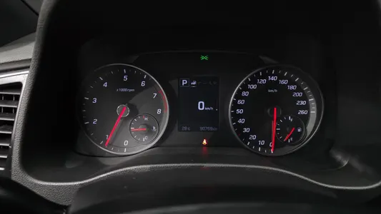 Hyundai AD 1.6 2017 8