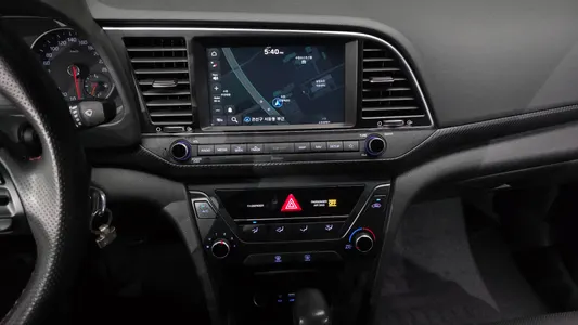 Hyundai AD 1.6 2017 14