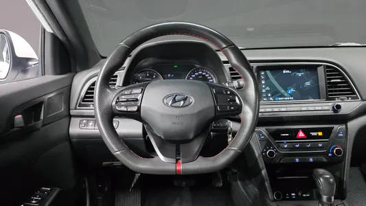 Hyundai AD 1.6 2017 15