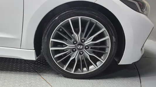 Hyundai AD 1.6 2017 22
