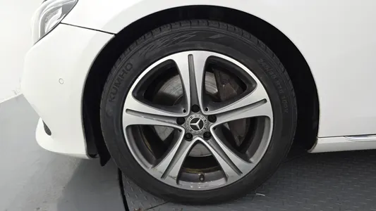 Mercedes-Benz E-Class W213 E300 2018 5