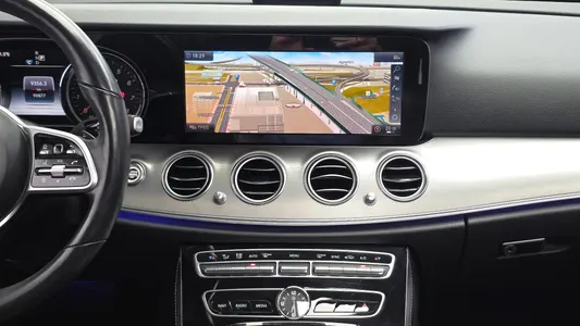 Mercedes-Benz E-Class W213 E300 2018 14