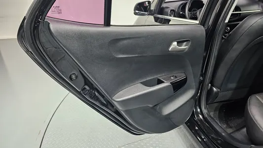 Kia (JA) 2022 25