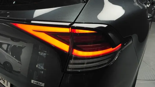 Kia 5 4WD 2022 23