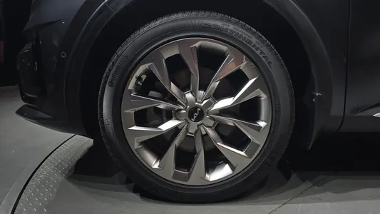 Kia 4 2.5T 2WD 2023 5