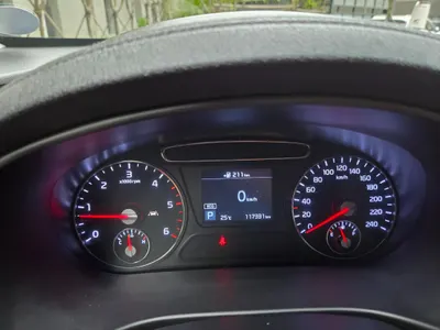 Kia 쏘렌토 2.2 2WD 2019 8