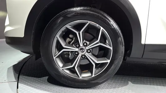 KG Mobility 뷰티풀 코란도 1.5 2WD C5 2022 5