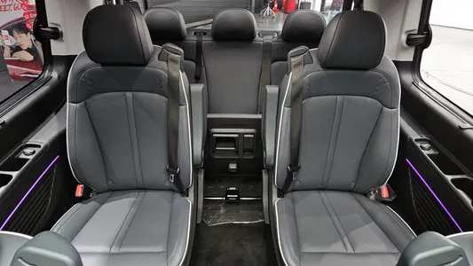 Hyundai Staria 4WD 9 2024 13