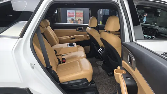 Kia 4 2.2 2WD 2021 27
