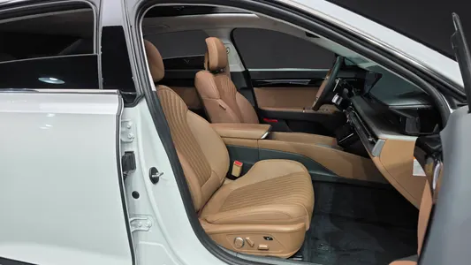 Hyundai (GN7) 2024 26
