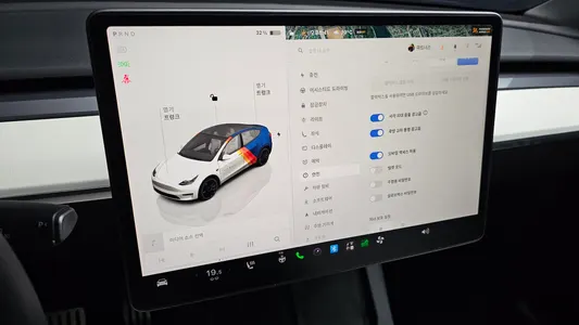 Tesla Y AWD 2022 16