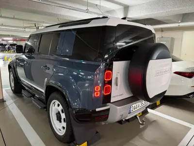 Land Rover (L663) 110 D250 SE 2024 4
