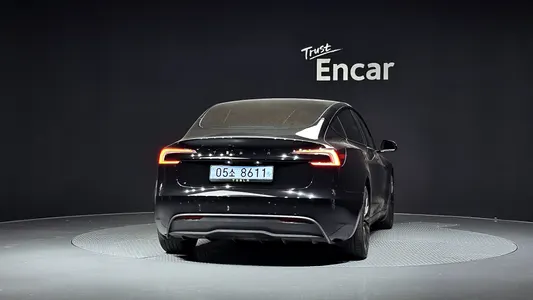 Tesla 3 RWD 2025 4