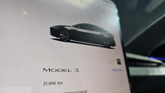 Tesla 3 RWD 2025 8