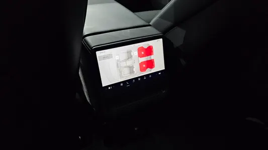 Tesla 3 RWD 2025 18
