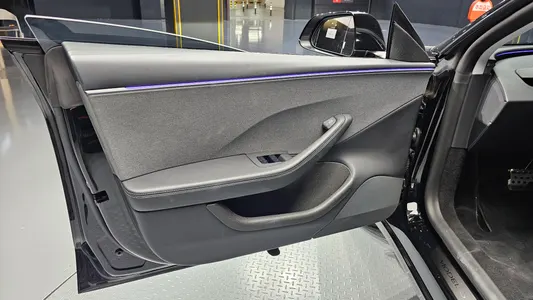 Tesla 3 RWD 2025 25
