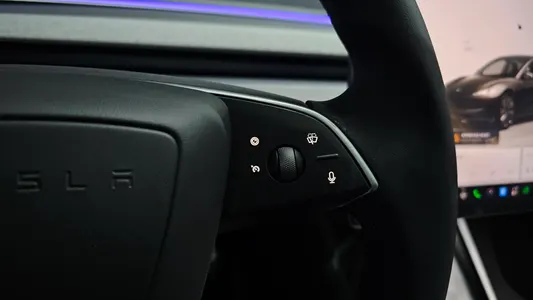 Tesla 3 RWD 2025 29