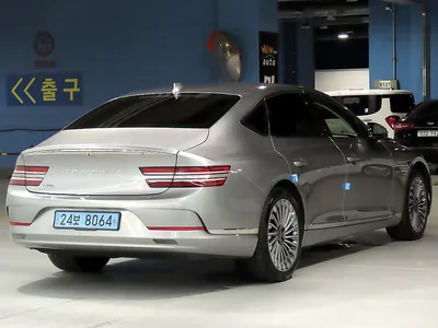 Genesis G80 (RG3) e-AWD 2022 4