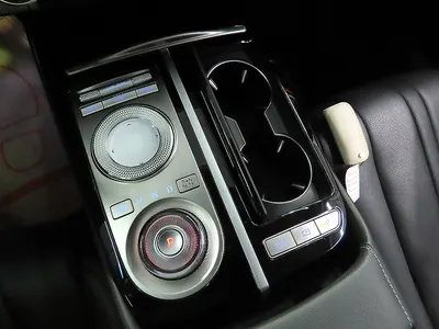 Genesis G80 (RG3) e-AWD 2022 12