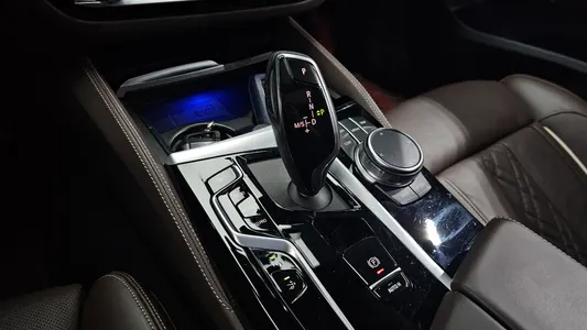BMW 6 Series GT (G32) 640i xDrive M 2022 8
