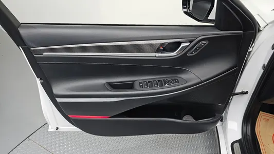 Hyundai IG 2018 24