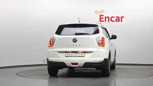 KG Mobility Tivoli VX 2WD 2016 4