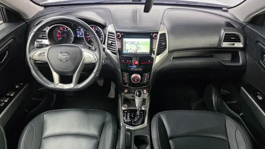 KG Mobility Tivoli VX 2WD 2016 7