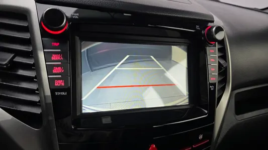 KG Mobility Tivoli VX 2WD 2016 17