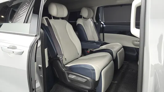 Kia 4 HEV 7 2025 12