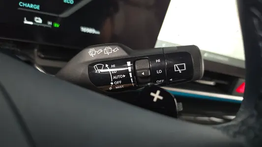 Kia 4 HEV 7 2025 28