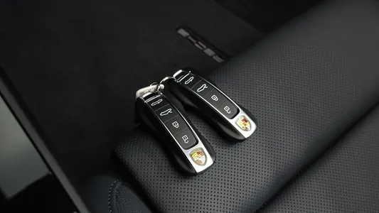 Porsche 911 (992) 4 GTS 2025 18
