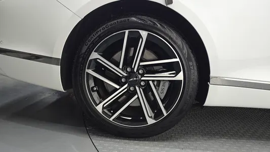 Genesis G80 (RG3) 2.5 AWD 2024 5