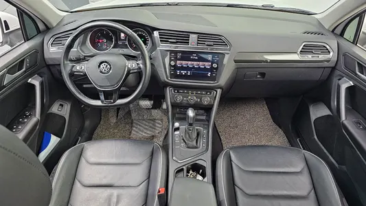 Volkswagen 2 2.0 TDI 2020 7