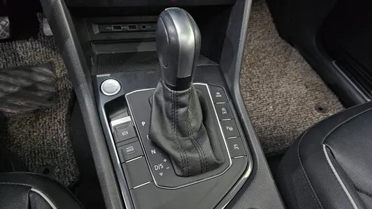 Volkswagen 2 2.0 TDI 2020 9