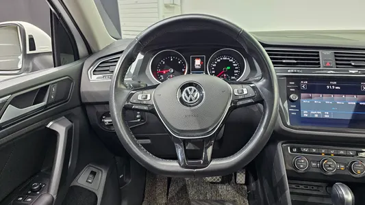 Volkswagen 2 2.0 TDI 2020 13