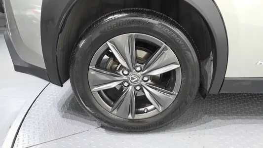 Lexus UX250h 2.0 2WD 2019 5