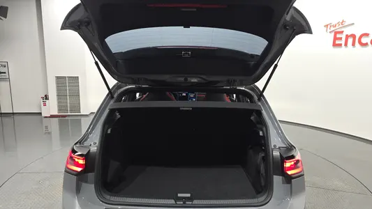 Volkswagen 8 2.0 GTI 2025 19