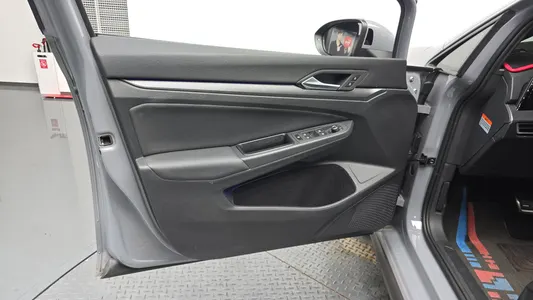 Volkswagen 8 2.0 GTI 2025 24