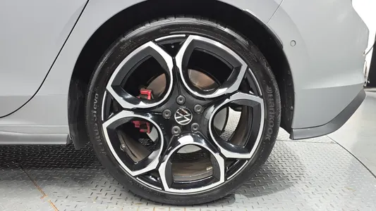 Volkswagen 8 2.0 GTI 2025 21