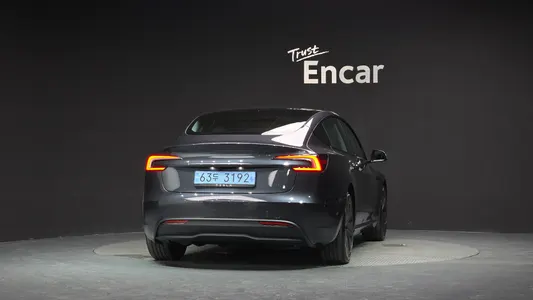 Tesla 3 RWD 2026 4