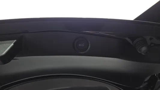 Tesla 3 RWD 2026 16