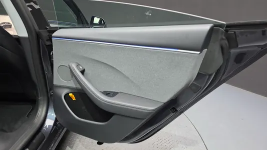Tesla 3 RWD 2026 25