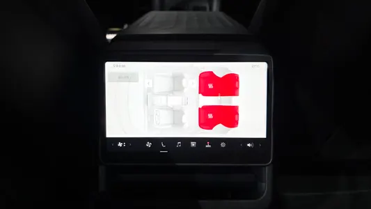 Tesla 3 RWD 2026 28