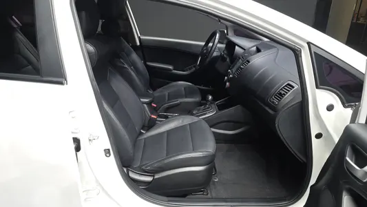 Kia K3 2014 11